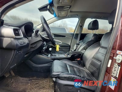 Zdjęcie 7 z 13 samochodu: 2019 KIA SORENTO SX V6 VIN:5XYPKDA59KG506787 - miniatura