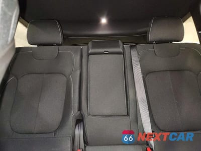 Zdjęcie 10 z 13 samochodu: 2025 JEEP GRAND CHEROKEE LAREDO VIN:1C4RJHAG6SC311495 - miniatura