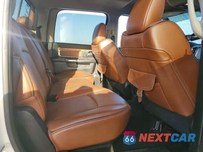 Zdjęcie 10 z 12 samochodu: 2016 RAM 2500 LONGHORN VIN:3C6UR5GL4GG222476 - miniatura