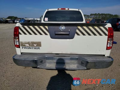 Zdjęcie 6 z 11 samochodu: 2015 NISSAN FRONTIER S VIN:1N6BD0CTXFN727674 - miniatura