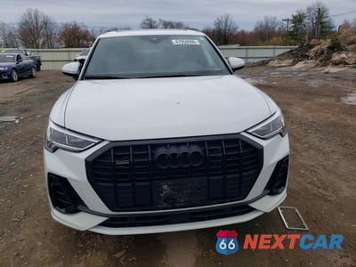 Piąte zdjęcie samochodu w środku: 2023 AUDI Q3 PREMIUM S LINE 45 VIN:WA1DECF39P1073596 - miniatura