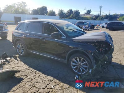 Czwarte zdjęcie samochodu z boku: 2021 LINCOLN CORSAIR VIN:5LMCJ1C9XMUL17690 - miniatura