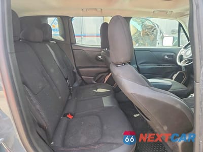 Zdjęcie 11 z 13 samochodu: 2016 JEEP RENEGADE LATITUDE VIN:ZACCJBBT7GPD38819 - miniatura