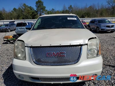 Piąte zdjęcie samochodu w środku: 2009 GMC YUKON DENALI VIN:1GKFC03209R247806 - miniatura