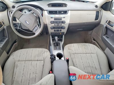 Zdjęcie 8 z 13 samochodu: 2010 FORD FOCUS SE VIN:1FAHP3FN7AW295573 - miniatura