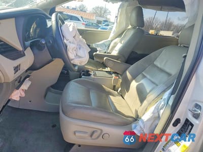 Zdjęcie 7 z 13 samochodu: 2015 TOYOTA SIENNA XLE 8-PASSENGER VIN:5TDYK3DC7FS648038 - miniatura
