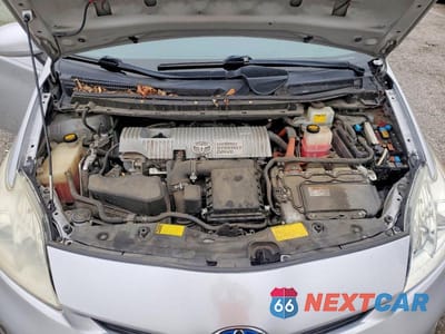 Zdjęcie 11 z 12 samochodu: 2013 TOYOTA PRIUS FOUR VIN:JTDKN3DU5D0351856 - miniatura