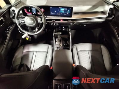 Zdjęcie 8 z 14 samochodu: 2025 KIA SORENTO EX VIN:5XYRHDJF2SG357350 - miniatura