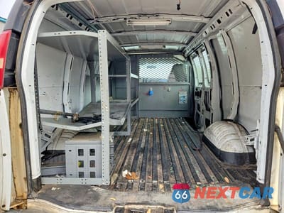 Zdjęcie 10 z 13 samochodu: 2007 CHEVROLET EXPRESS 2500 UTILITY / SERVICE VAN VIN:1GCGG25V271105234 - miniatura