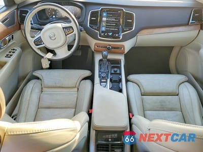 Zdjęcie 8 z 13 samochodu: 2018 VOLVO XC90 T6 VIN:YV4A22PL8J1207819 - miniatura