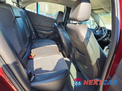 Zdjęcie 10 z 12 samochodu: 2016 CHEVROLET MALIBU LIMITED LT VIN:1G11C5SAXGF134688 - miniatura