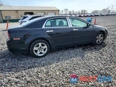 Trzecie zdjęcie samochodu z tyłu: 2011 CHEVROLET MALIBU LS VIN:1G1ZB5E14BF351406 - miniatura