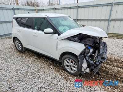 Czwarte zdjęcie samochodu z boku: 2024 KIA SOUL LX VIN:KNDJ23AU1R7233536 - miniatura