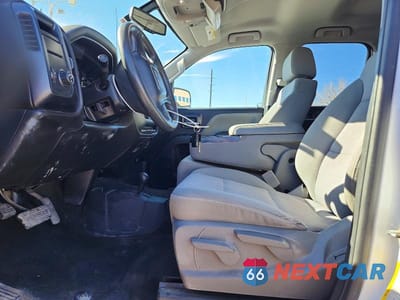 Zdjęcie 7 z 12 samochodu: 2018 GMC SIERRA K1500 VIN:1GTV2LECXJZ229593 - miniatura