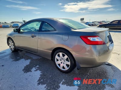 Drugie zdjęcie samochodu z przodu: 2007 HONDA CIVIC LX VIN:2HGFG12677H558061 - miniatura