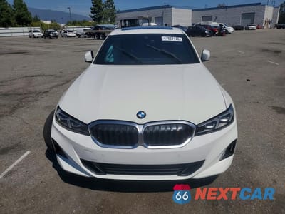 Piąte zdjęcie samochodu w środku: 2023 BMW 330I VIN:3MW69FF02P8D30794 - miniatura