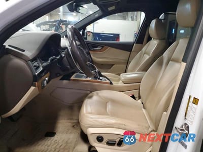 Zdjęcie 7 z 13 samochodu: 2017 AUDI Q7 PRESTIGE VIN:WA1VAAF79HD036023 - miniatura