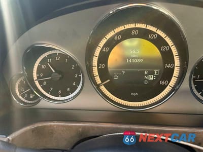 Zdjęcie 8 z 10 samochodu: 2011 MERCEDES-BENZ E 350 BLUETEC VIN:WDDHF2EB9BA450370 - miniatura