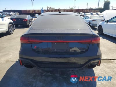 Zdjęcie 6 z 11 samochodu: 2021 AUDI RS7 VIN:WUAPCBF27MN904854 - miniatura