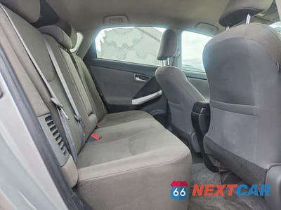 Zdjęcie 10 z 12 samochodu: 2015 TOYOTA PRIUS TWO VIN:JTDKN3DU9F0470643 - miniatura
