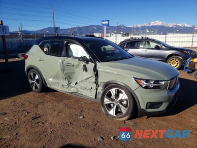 Czwarte zdjęcie samochodu z boku: 2021 VOLVO XC40 RECHARGE VIN:YV4ED3UR3M2528210 - miniatura