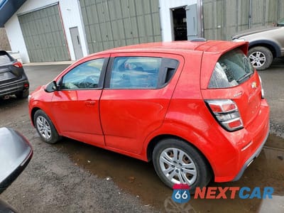 Drugie zdjęcie samochodu z przodu: 2020 CHEV SONIC VIN:1G1JG6SB5L4128984 - miniatura