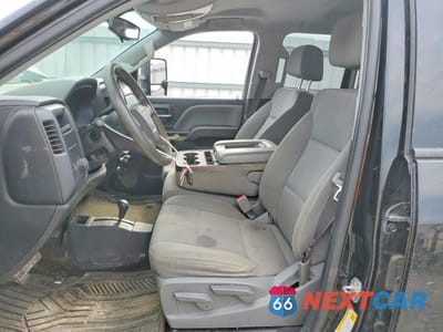 Zdjęcie 7 z 12 samochodu: 2017 GMC SIERRA K1500 VIN:1GTV2LEC0HZ370974 - miniatura