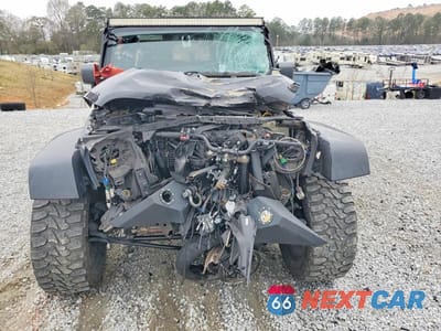 Piąte zdjęcie samochodu w środku: 2014 JEEP WRANGLER UNLIMITED SAHARA VIN:1C4BJWEG5EL140629 - miniatura