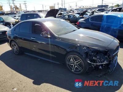 Czwarte zdjęcie samochodu z boku: 2025 MERCEDES-BENZ C 300 VIN:W1KAF4GB6SR278696 - miniatura