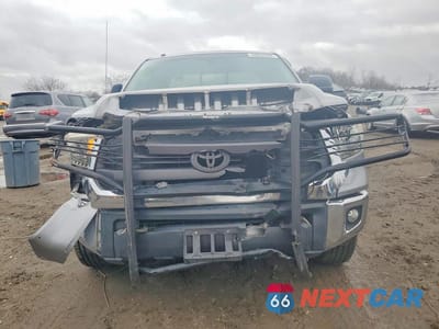 Piąte zdjęcie samochodu w środku: 2014 TOYOTA TUNDRA SR5 VIN:5TFRM5F1XEX068572 - miniatura