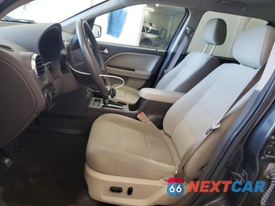 Zdjęcie 7 z 13 samochodu: 2008 FORD TAURUS X SEL VIN:1FMDK02WX8GA10501 - miniatura