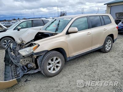 2013 TOYOTA HIGHLANDER BASE 5TDBK3EH4DS233532 - główne zdjęcie licytacji z USA - miniatura
