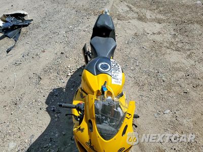 Piąte zdjęcie samochodu w środku: 2020 SUZUKI GSX-R1000 VIN:JS1DM11B2L7100361 - miniatura
