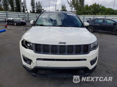 Piąte zdjęcie samochodu w środku: 2020 JEEP COMPASS LATITUDE VIN:3C4NJCBB3LT248978 - miniatura