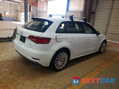 Trzecie zdjęcie samochodu z tyłu: 2017 AUDI A3 E-TRON HATCHBACK PREMIUM VIN:WAUUPBFF5HA074165 - miniatura