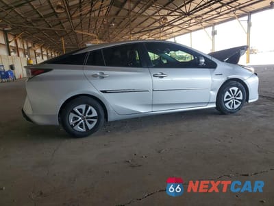Trzecie zdjęcie samochodu z tyłu: 2017 TOYOTA PRIUS THREE VIN:JTDKARFU7H3538094 - miniatura