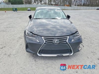 Piąte zdjęcie samochodu w środku: 2017 LEXUS IS 300 BASE VIN:JTHCM1D29H5016181 - miniatura