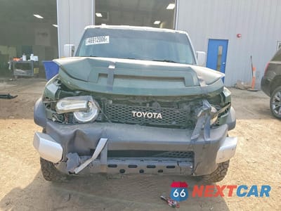 Piąte zdjęcie samochodu w środku: 2013 TOYOTA FJ CRUISER BASE VIN:JTEBU4BFXDK154033 - miniatura