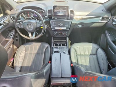 Zdjęcie 8 z 12 samochodu: 2018 MERCEDES-BENZ GLS 450 4MATIC VIN:4JGDF6EE9JA996140 - miniatura