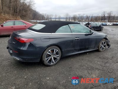 Trzecie zdjęcie samochodu z tyłu: 2025 MERCEDES-BENZ CLE 300 4MATIC VIN:W1KMK4HB9SF056078 - miniatura