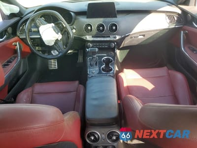 Zdjęcie 8 z 13 samochodu: 2021 KIA STINGER GT-LINE VIN:KNAE15LA5M6098141 - miniatura