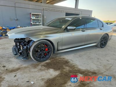 2020 BMW 750 XI WBA7U2C08LGM26909 - główne zdjęcie licytacji z USA - miniatura