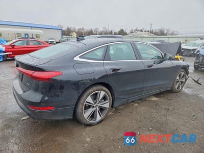 Trzecie zdjęcie samochodu z tyłu: 2025 AUDI A6 E-TRON PREMIUM PLUS 60 VIN:WAU2DAGH6SA025087 - miniatura