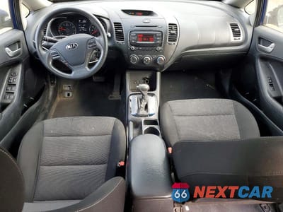 Zdjęcie 8 z 13 samochodu: 2018 KIA FORTE LX VIN:3KPFK4A7XJE202828 - miniatura