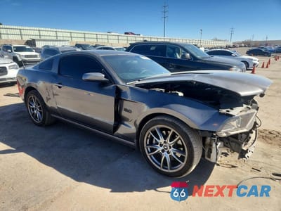 Czwarte zdjęcie samochodu z boku: 2014 FORD MUSTANG GT VIN:1ZVBP8CF0E5246900 - miniatura