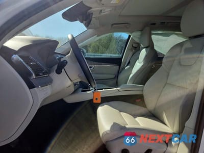 Zdjęcie 7 z 12 samochodu: 2025 VOLVO XC90 PLUS VIN:YV4H60PE4S1316384 - miniatura
