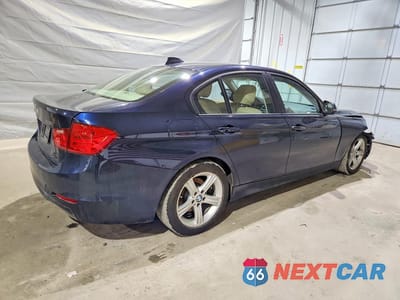 Trzecie zdjęcie samochodu z tyłu: 2013 BMW 328 XI SULEV VIN:WBA3B5G50DNS01120 - miniatura