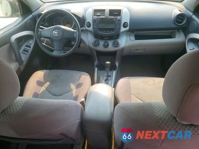 Zdjęcie 8 z 13 samochodu: 2007 TOYOTA RAV4 BASE VIN:JTMBD33V576047196 - miniatura