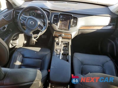Zdjęcie 8 z 12 samochodu: 2016 VOLVO XC90 T6 VIN:YV4A22PK9G1044419 - miniatura