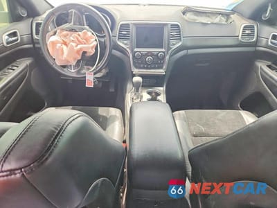 Zdjęcie 8 z 13 samochodu: 2018 JEEP GRAND CHEROKEE LAREDO VIN:1C4RJEAG4JC380540 - miniatura